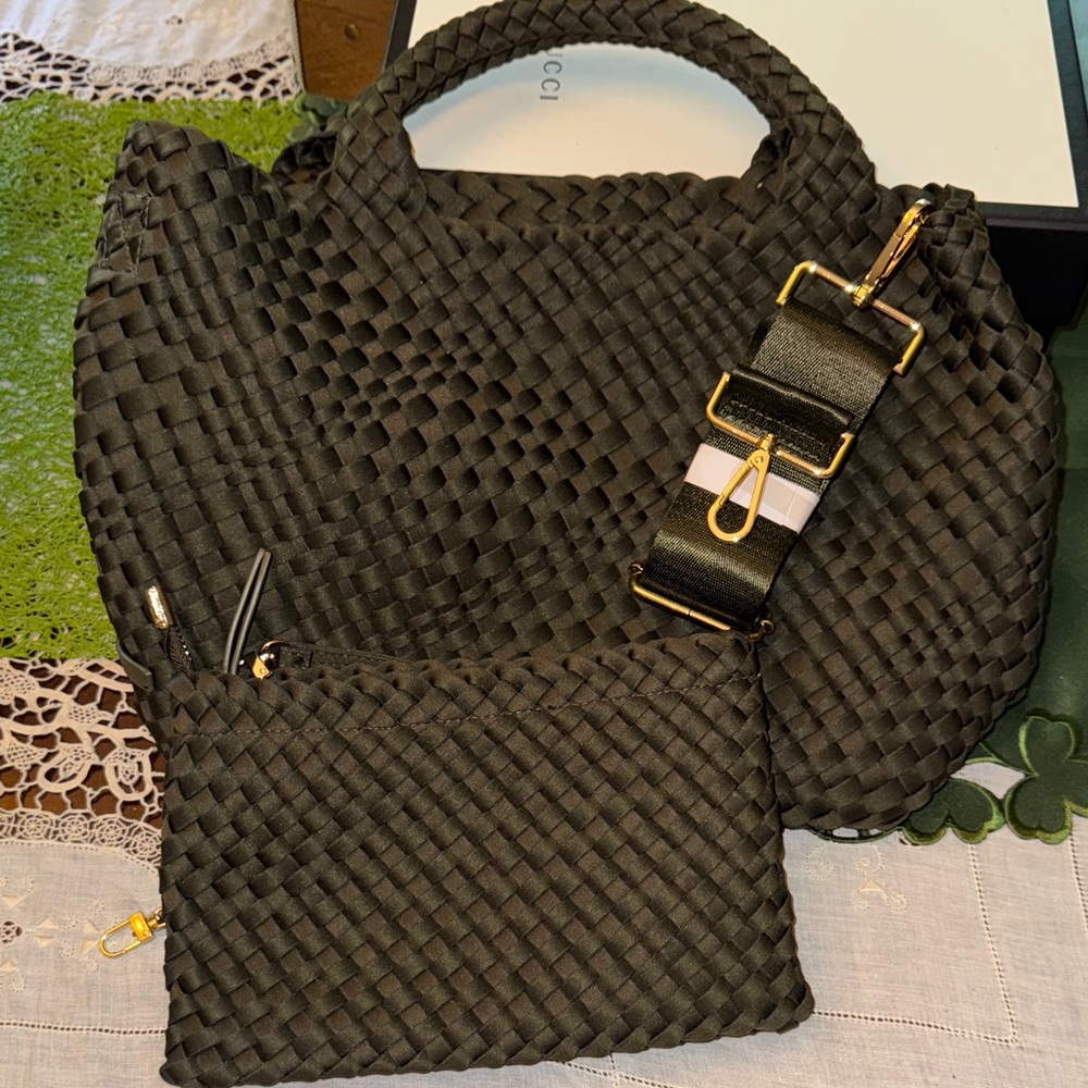 Green 3PC ahdorned Woven Tote Bag with Gold Accents Purse